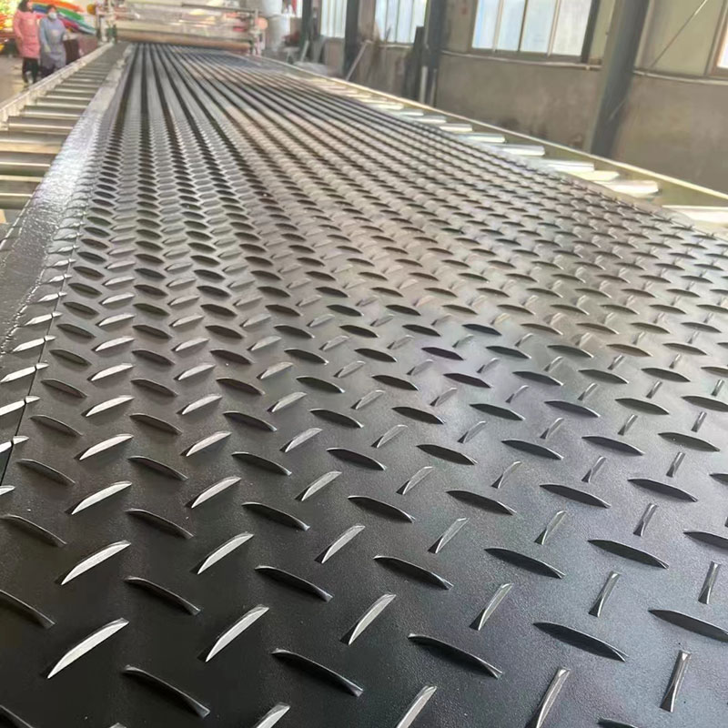 Bantalan Pelindung Tanah Pusat Berongga HDPE