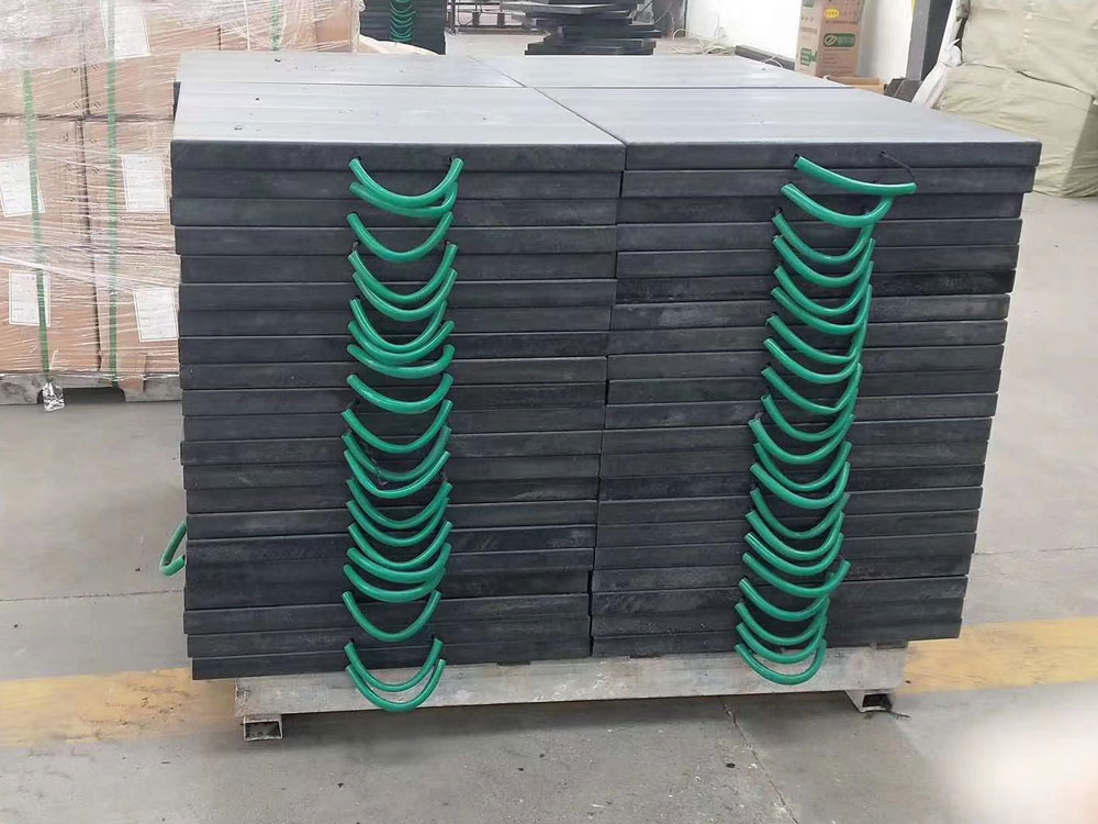 Bantalan Outrigger Derek