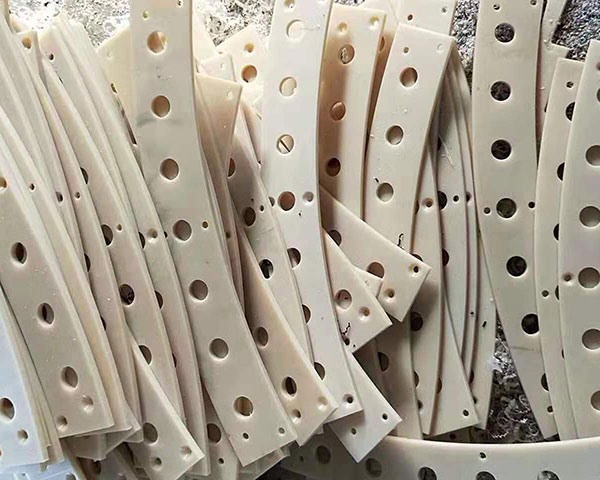 Slider Produk Plastik Nilon