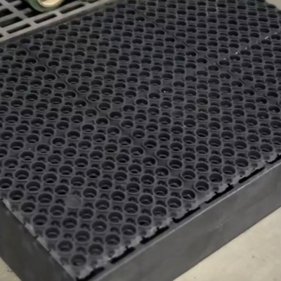 Bantalan pelindung lantai