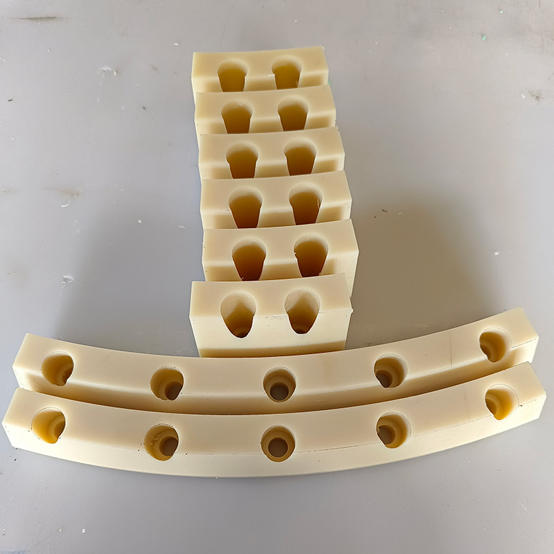 Suku Cadang Otomotif Nilon Suku Cadang Otomotif Nilon