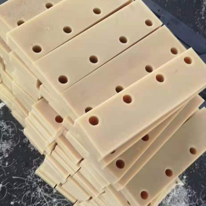 Suku Cadang Mesin Nilon Suku Cadang Mesin Nilon